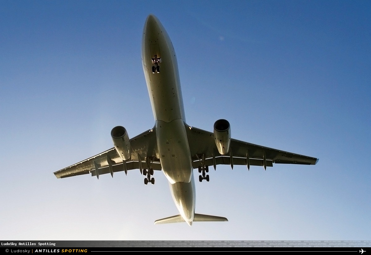 F-HZEN · Airbus A330-300, Corsair International, Martinique – Aimé Césaire
