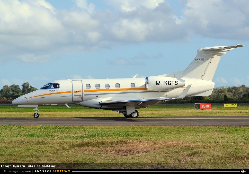 M-KGTS · Embraer Phenom 300, Untitled, Martinique – Aimé Césaire