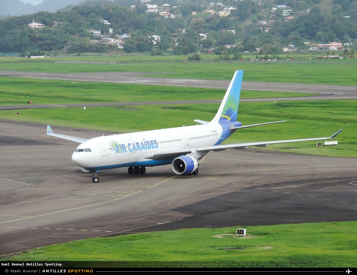 F-OFDF · Airbus A330-200, Air Caraïbes, Martinique – Aimé Césaire