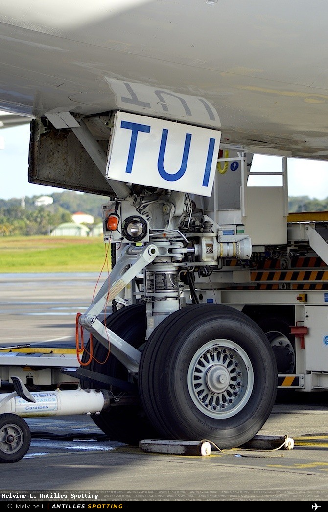 F-GTUI · Boeing 747-400, Corsair International, Pointe-à-Pitre – Maryse Condé