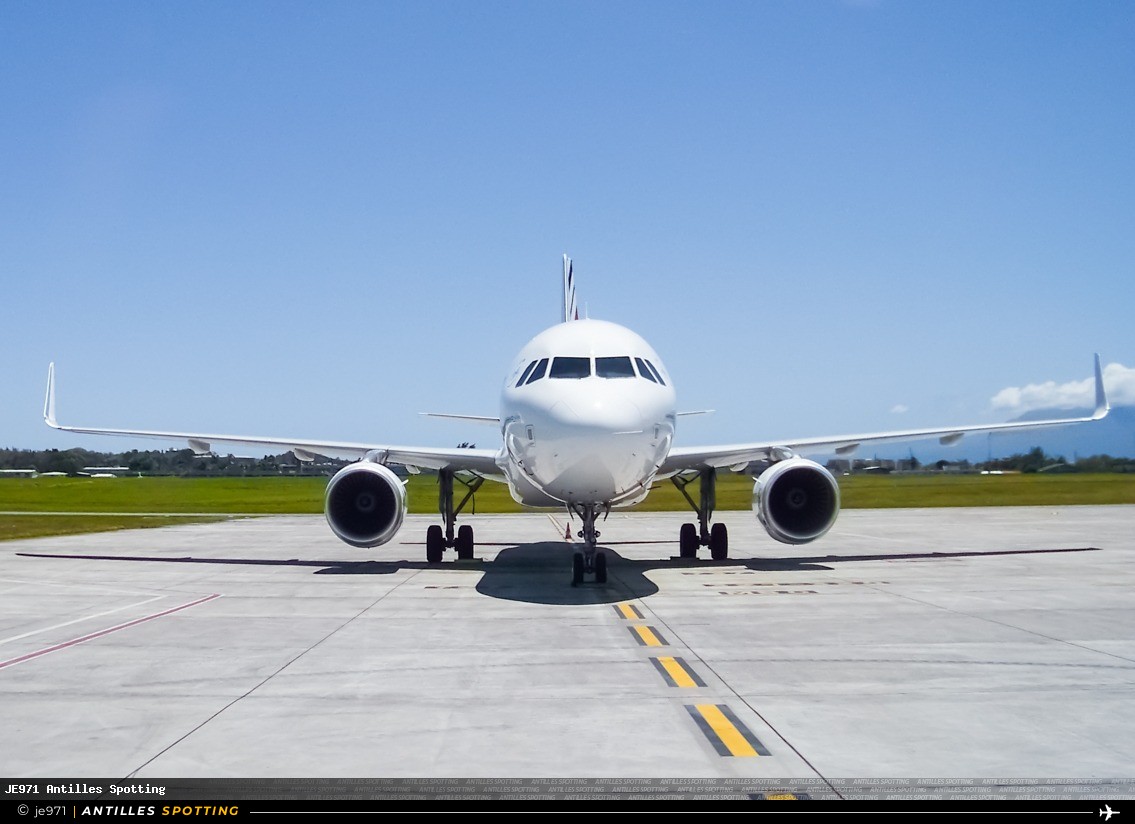 F-HEPF · Airbus A320, Air France, Pointe-à-Pitre – Maryse Condé