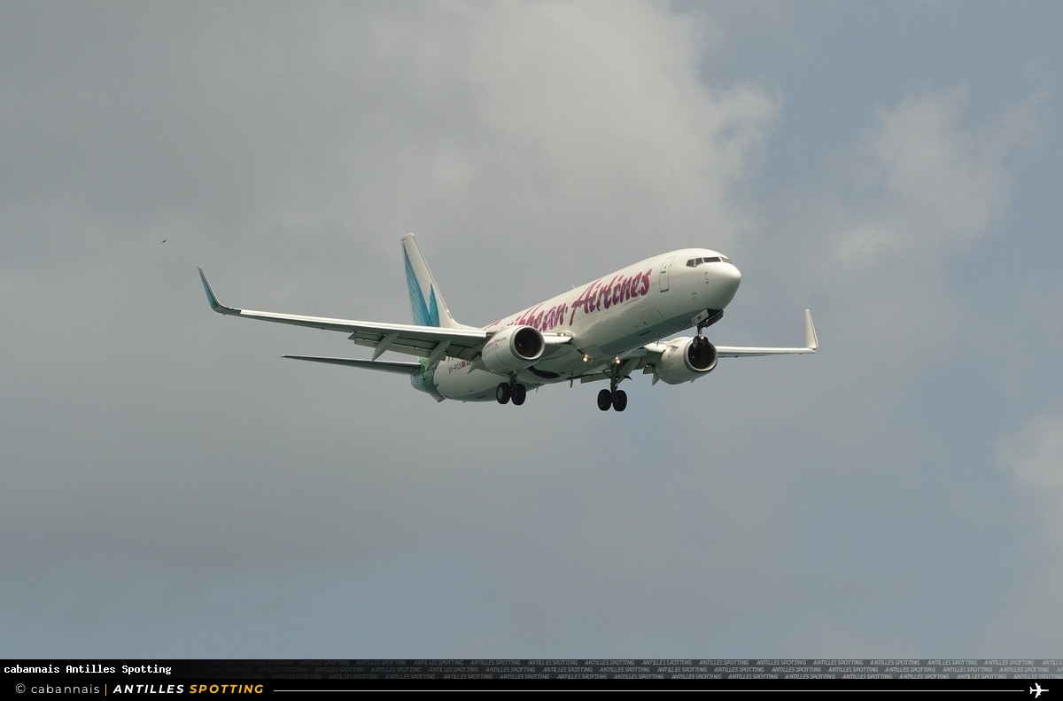 9Y-POS · Boeing 737-800, Caribbean Airlines, Martinique – Aimé Césaire