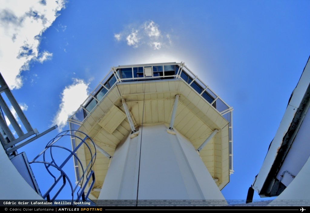 Aéroport · Tour de contrôle, TFFF - Martinique – Aimé Césaire, Martinique – Aimé Césaire