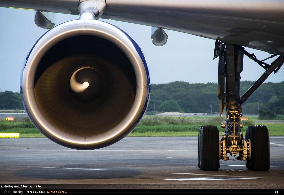 F-OONE · Airbus A330-300, Air Caraïbes, Pointe-à-Pitre – Maryse Condé