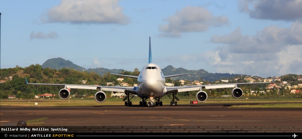 F-GTUI · Boeing 747-400, Corsair International, Martinique – Aimé Césaire