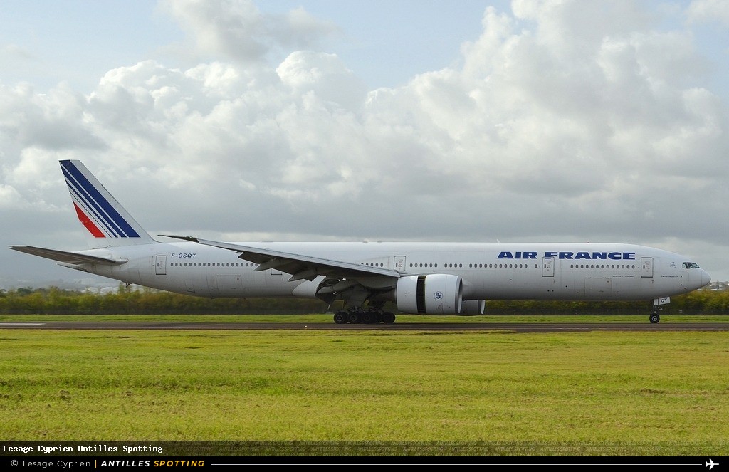 F-GSQT · Boeing 777-300ER, Air France, Martinique – Aimé Césaire