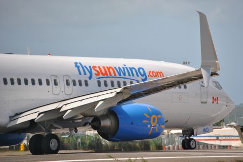 C-GOWG · Boeing 737-800, Sint Maarten – Princess Juliana