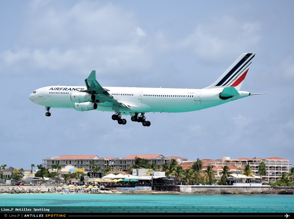 F-GLZK · Airbus A340-300, Air France, Sint Maarten – Princess Juliana