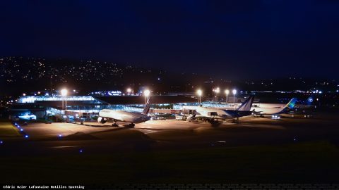 Aéroport · Terminal (2014)