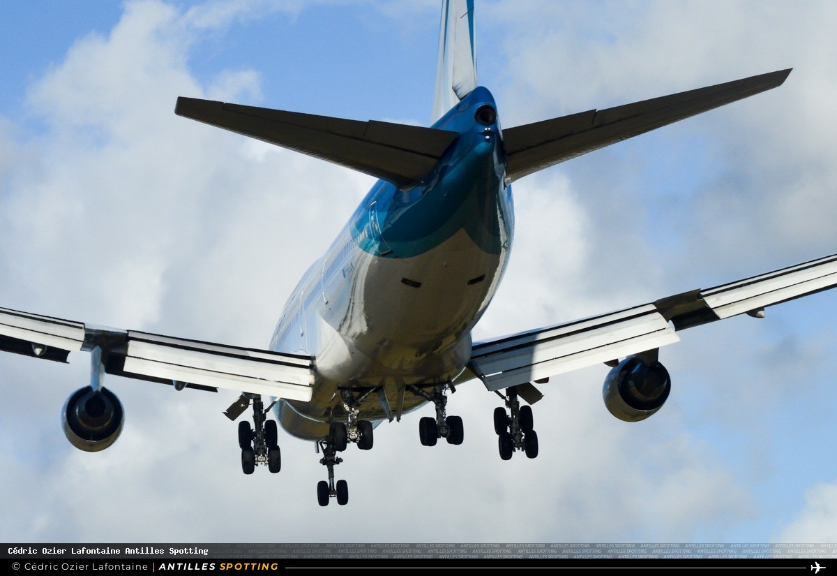 F-GTUI · Boeing 747-400, Corsair International, Martinique – Aimé Césaire