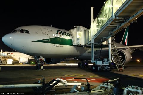 EI-DIP · Airbus A330-200 (2014)