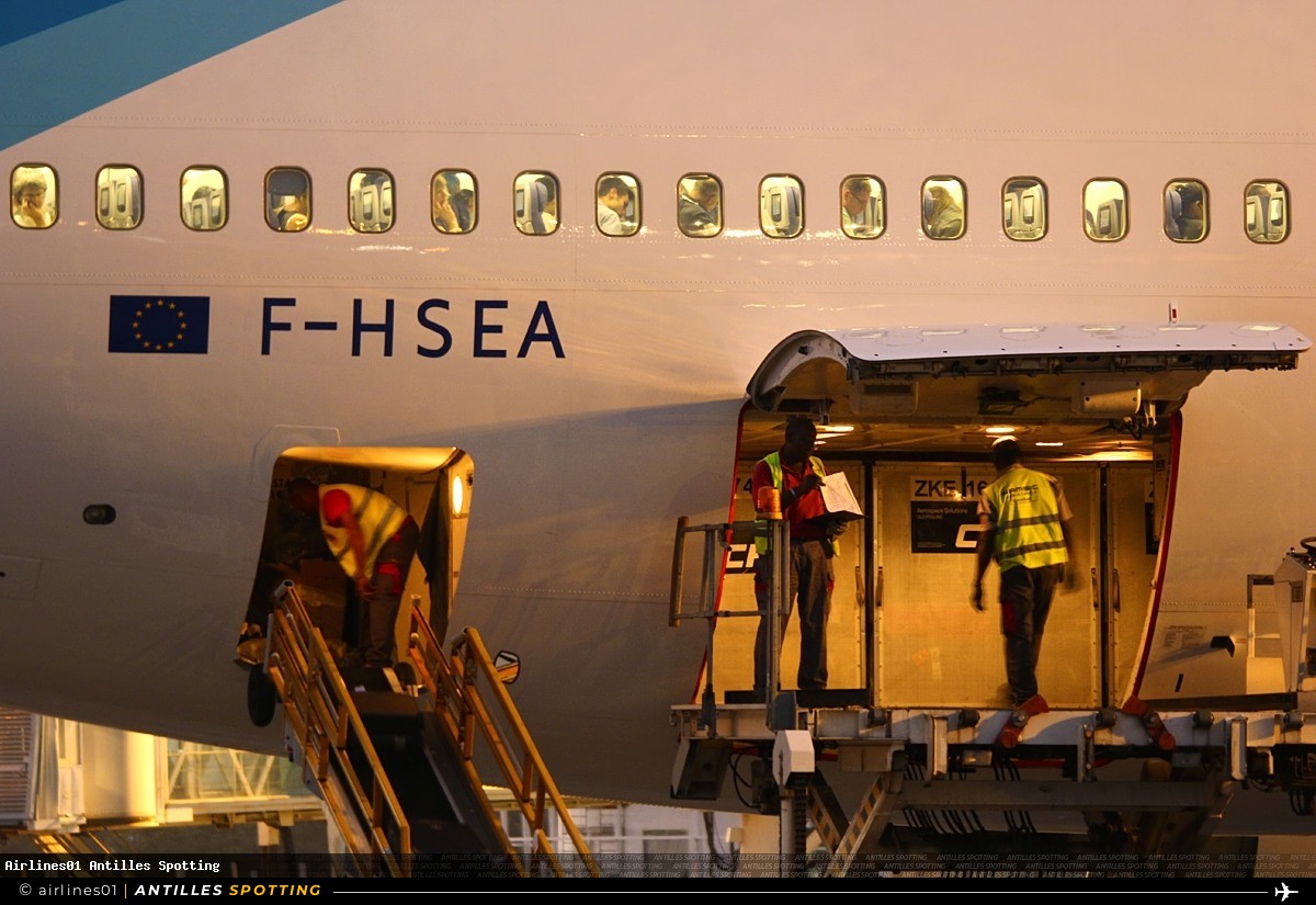 F-HSEA · Boeing 747-400, Corsair International, Pointe-à-Pitre – Maryse Condé