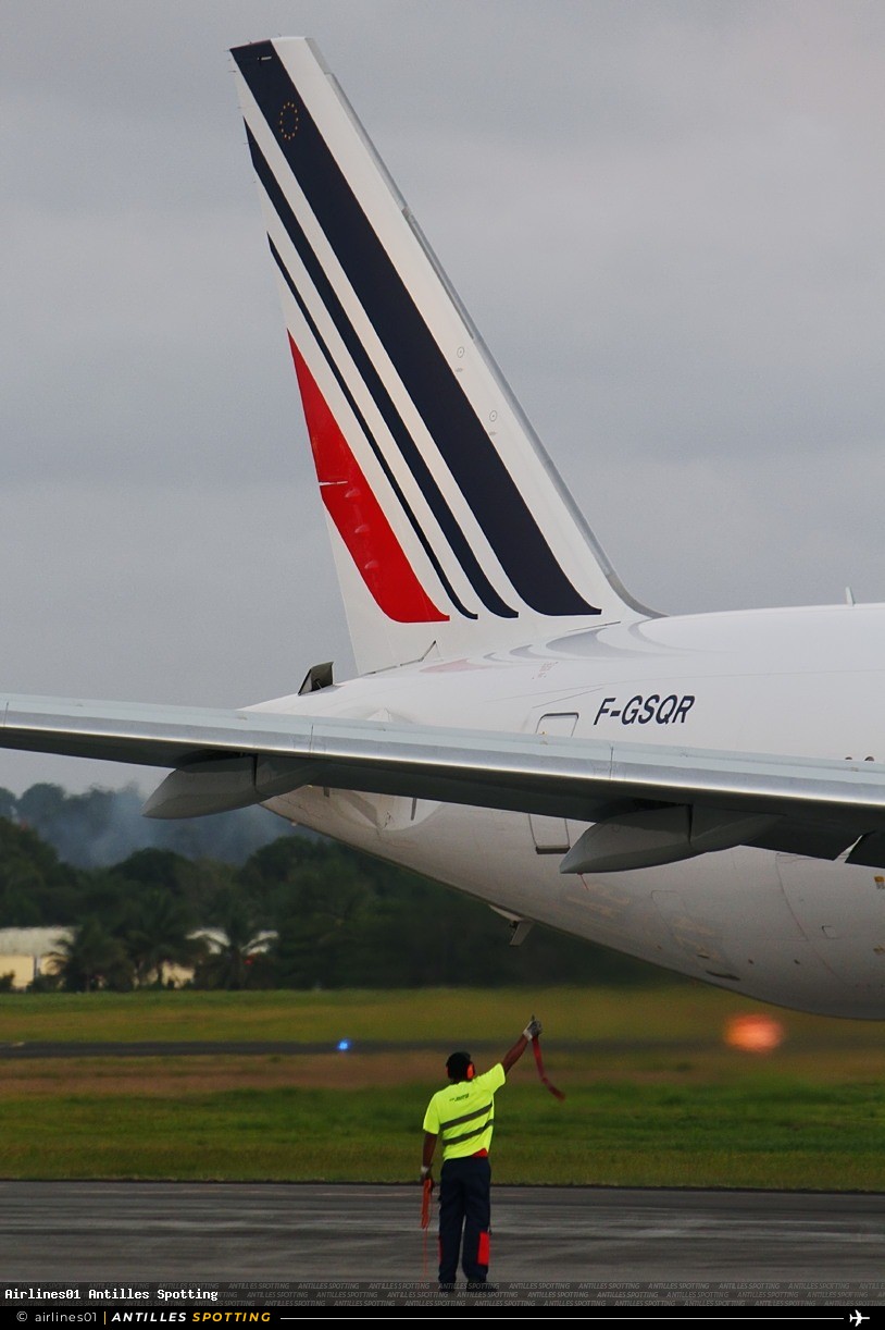 F-GSQR · Boeing 777-300ER, Air France, Pointe-à-Pitre – Maryse Condé