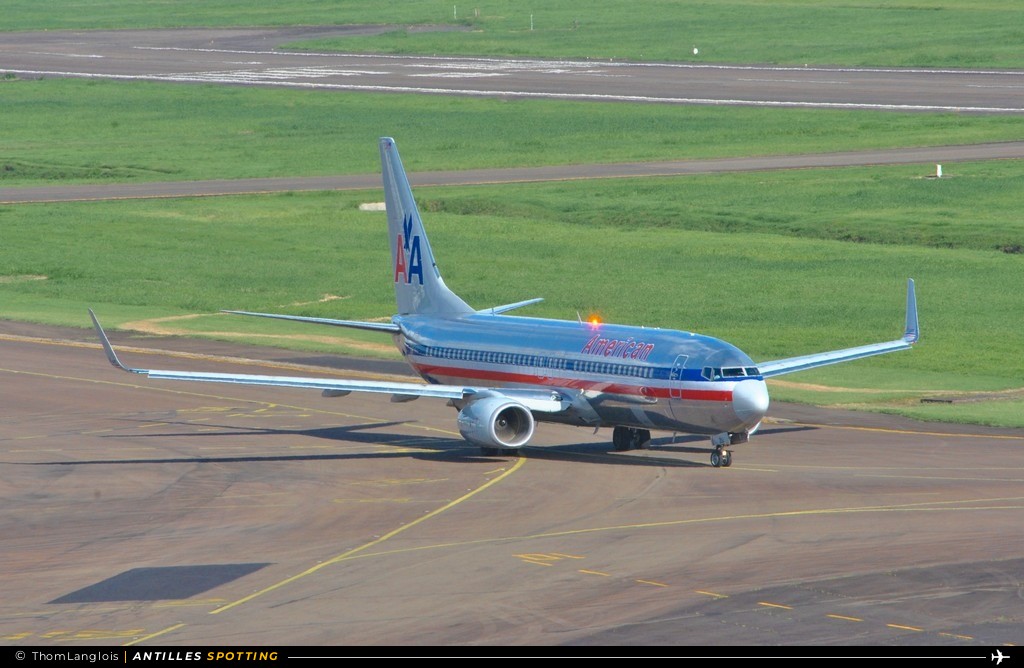 N876NN · Boeing 737-800, American Airlines, Martinique – Aimé Césaire