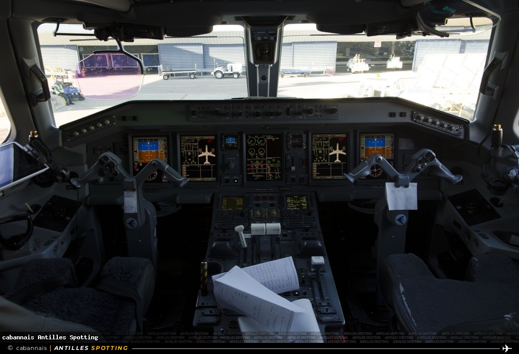 N283JB · Embraer E190, JetBlue, Sint Maarten – Princess Juliana
