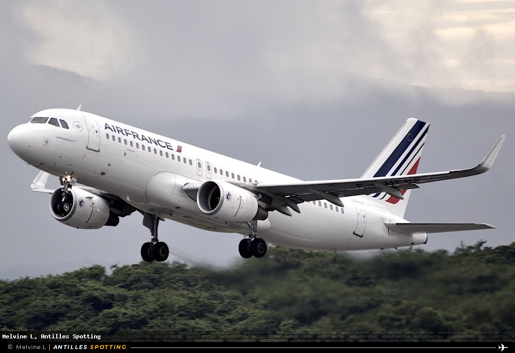 F-HEPF · Airbus A320, Air France, Pointe-à-Pitre – Maryse Condé