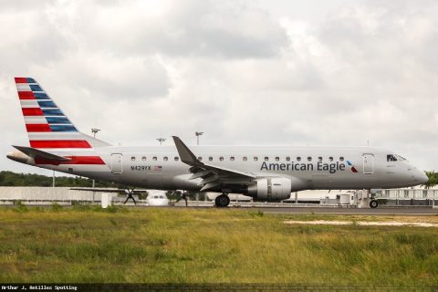 N429YX · Embraer E175, Pointe-à-Pitre – Maryse Condé
