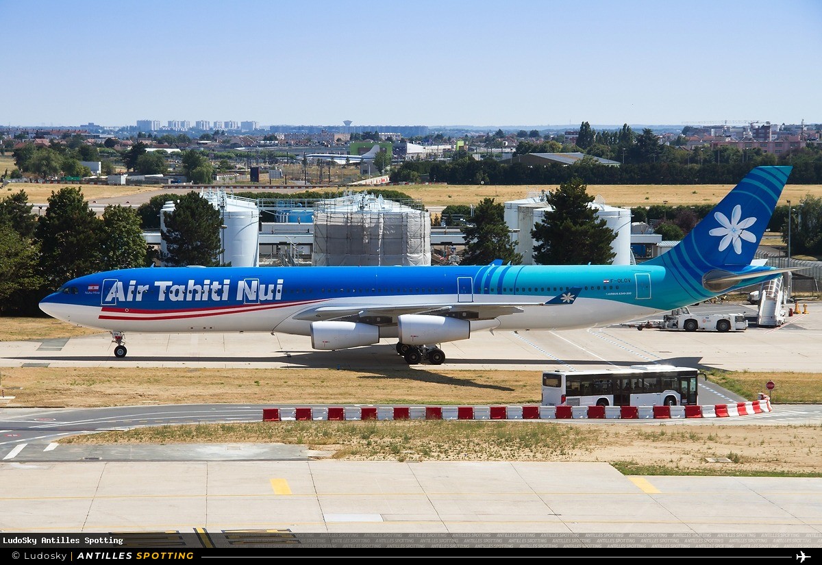 F-OLOV · Airbus A340-300, Air Tahiti Nui, Paris-Orly