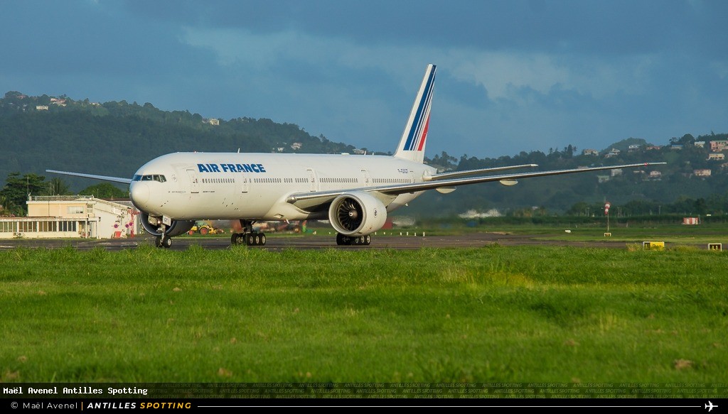 F-GSQT · Boeing 777-300ER, Air France, Martinique – Aimé Césaire